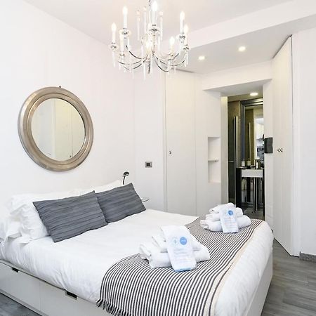 The Essential Trastevere Design Studio Рим Экстерьер фото